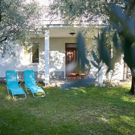 Iseolakerental - Casa La Rondine