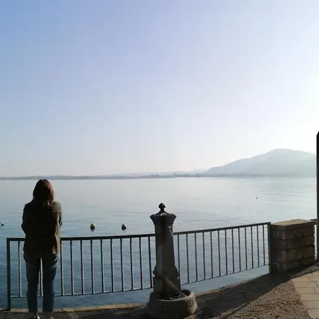 Iseolakerental - Casa La Rondine *