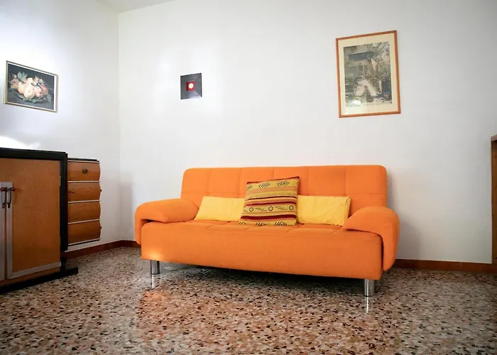 Iseolakerental - Casa La Rondine